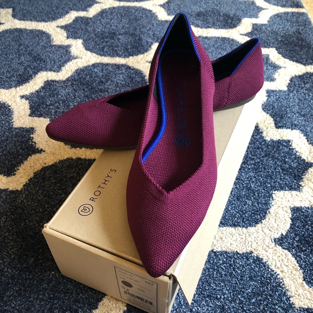 EUC Size 8 Rothys Orchid Points